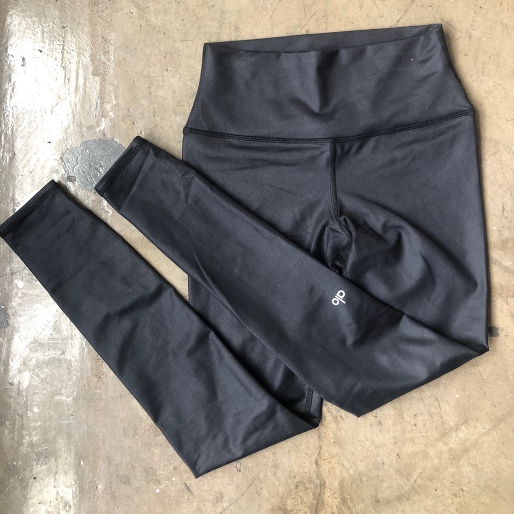 NWT Alo Yoga Leggings High-Waist Airbrush Black